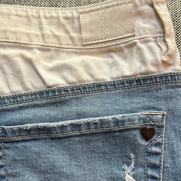 🤍 Vintage Kendal and Kylie Distressed Denim White High Rise Shorts , Size: 11 - Picture 7 of 12